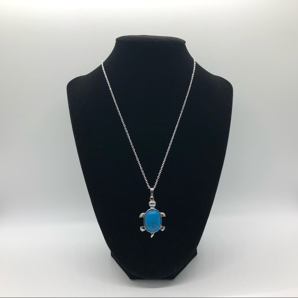 Blue Turquoise Turtle Necklace W/ Stone Figurine - Picture 3 of 7